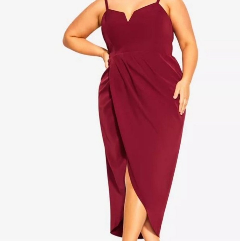 NWT City Chic Sassy V Dress in Ruby Size XXL (24)